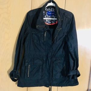 Madden Girl size L.